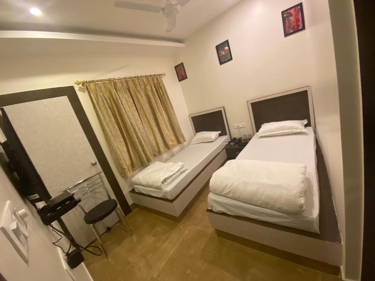 Hotel Abode Шиллонг Экстерьер фото